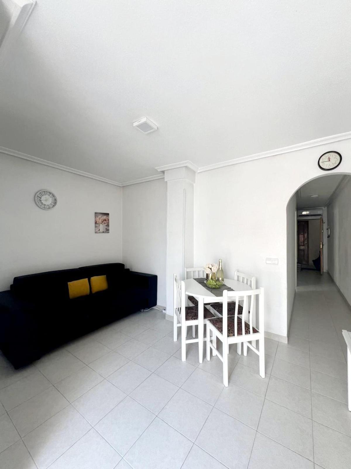 Holiday Apartment Torrevieja Exterior foto